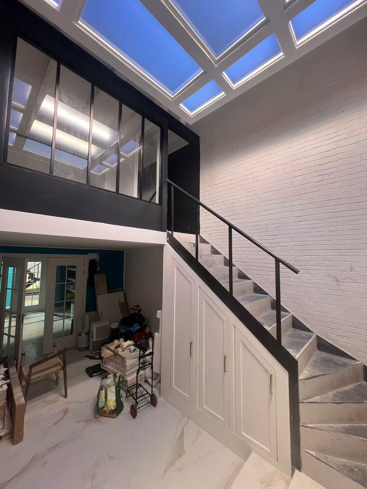 آخرین وبلاگ های شرکت در مورد How Artificial Skylights Transform Windowless Indoor Spaces